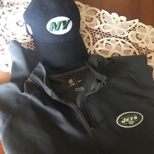 Men 2XL Nike green shirt with jet hat